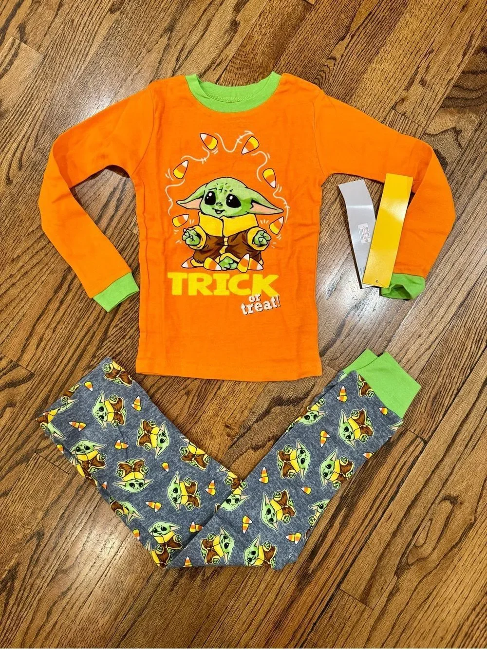 NWT New STAR WARS Yoda Mandalorian Halloween Kids Orange Candy Pajama Set 6 8